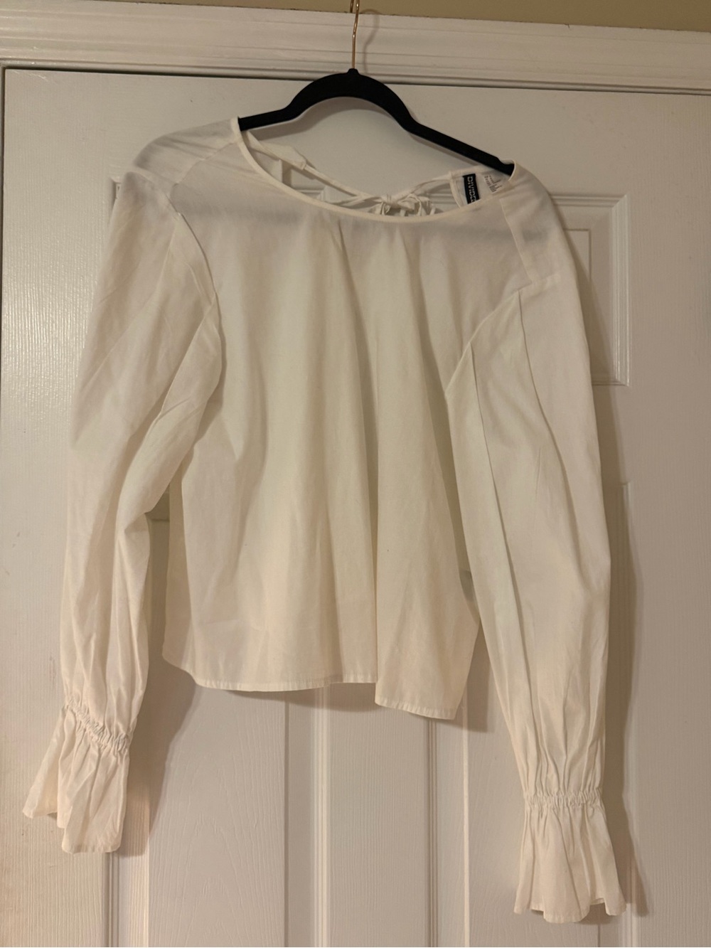 H&M White Peasant-Style Long Sleeve Blouse
